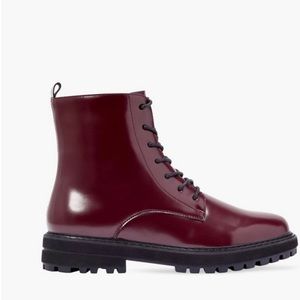 Giovanni burgundy combat boot, NWOT
